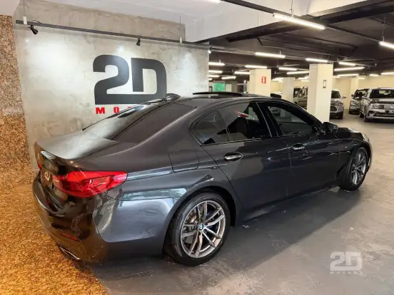 BMW-530i-2.0 16V TURBO GASOLINA M SPORT AUTOMÁTICO BMW-530i-2018