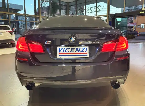 BMW-535i-2011