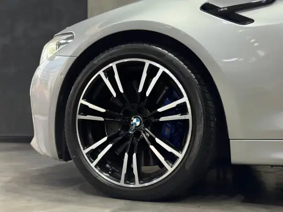 BMW-M5-4.4 V8 TWIN POWER M XDRIVE STEPTRONIC BMW-M5-2018