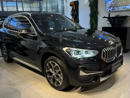 BMW-X1-2.0 16V TURBO ACTIVEFLEX SDRIVE20I X-LINE 4P AUTOMÁTICO BMW-X1-2020