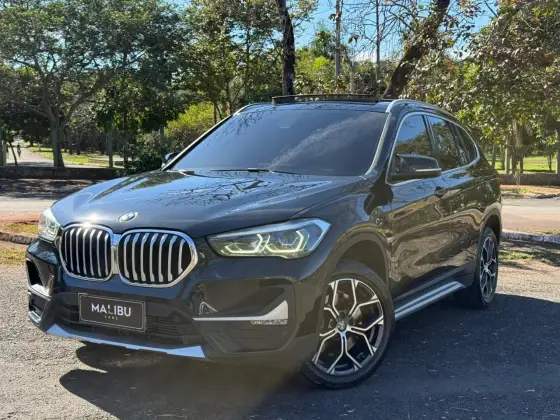 BMW X1 2.0 16V TURBO ACTIVEFLEX SDRIVE20I X-LINE 4P AUTOMÁTICO BMW X1 2.0 16V TURBO ACTIVEFLEX SDRIVE20I X-LINE 4P AUTOMÁTICO