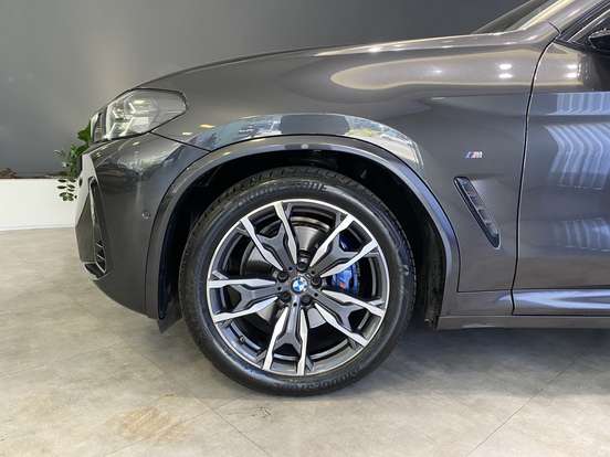 BMW-X4-2022