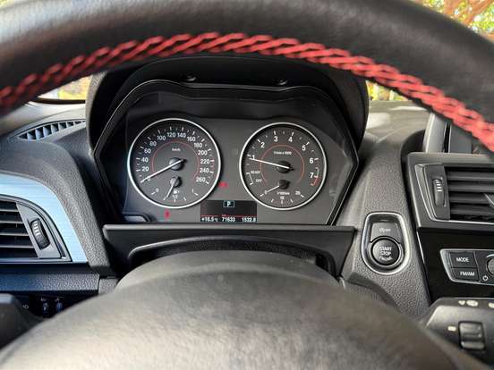 BMW-120i-2015