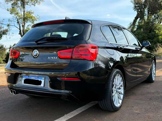 BMW-120i-2.0 16V SPORT ACTIVEFLEX 4P AUTOMÁTICO BMW-120i-2015