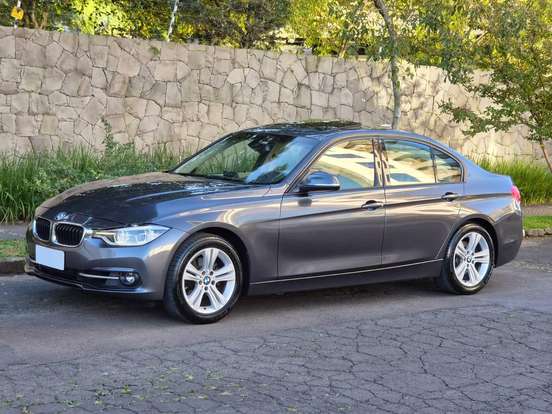 BMW-320i-2017