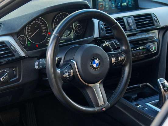 BMW-328i-2.0 M SPORT 16V ACTIVEFLEX 4P AUTOMÁTICO BMW-328i-2017