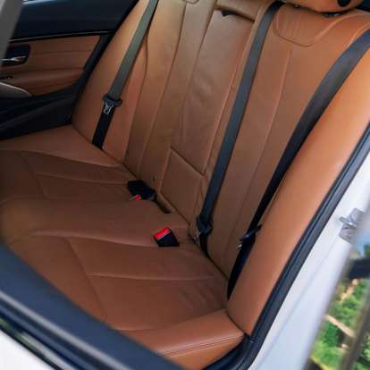BMW-328i-2017