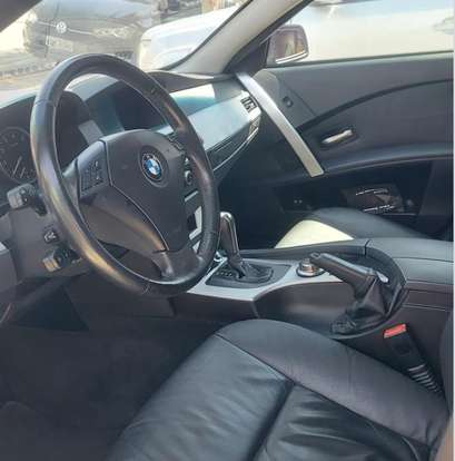 BMW-530i-2005