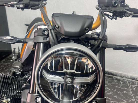 BMW-R 12 CRUISER BMW-R 12 CRUISER-2025