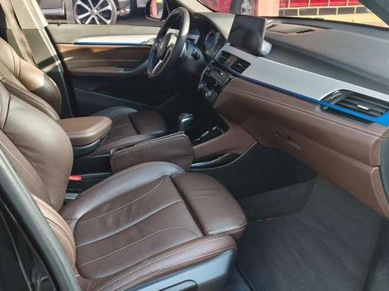 BMW-X1-2.0 16V TURBO ACTIVEFLEX SDRIVE20I M SPORT 25 ANOS 4P AUTOMÁTICO BMW-X1-2020