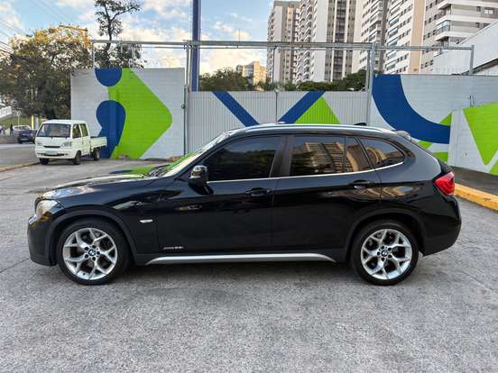 BMW-X1-3.0 28I 4X2 24V GASOLINA 4P AUTOMÁTICO BMW-X1-2011