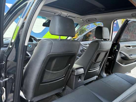 BMW-X1-3.0 28I 4X2 24V GASOLINA 4P AUTOMÁTICO BMW-X1-2011