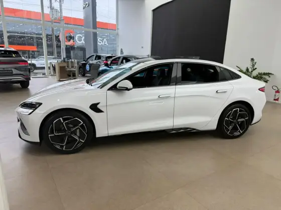 BYD SEAL 82,5 KW ELÉTRICO AWD