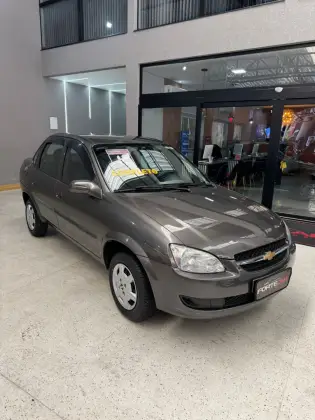 CHEVROLET CLASSIC 1.0 MPFI LS 8V FLEX 4P MANUAL CHEVROLET CLASSIC 1.0 MPFI LS 8V FLEX 4P MANUAL