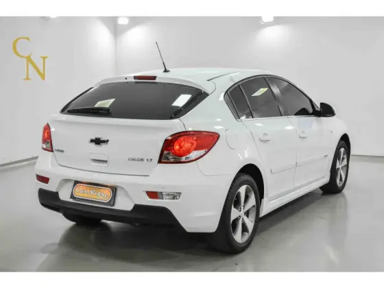 CHEVROLET CRUZE 1.8 LT 16V FLEX 4P AUTOMÁTICO CHEVROLET CRUZE 1.8 LT 16V FLEX 4P AUTOMÁTICO