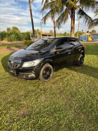 CHEVROLET ONIX 1.4 MPFI LTZ 8V FLEX 4P MANUAL CHEVROLET ONIX 1.4 MPFI LTZ 8V FLEX 4P MANUAL