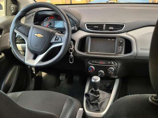 CHEVROLET-ONIX-2018