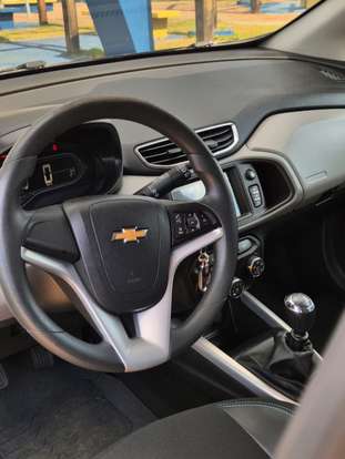 CHEVROLET-ONIX-2018