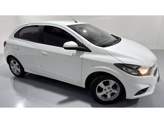 CHEVROLET ONIX 1.4 MPFI LT 8V FLEX 4P MANUAL