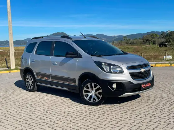 CHEVROLET SPIN 1.8 ACTIV 8V FLEX 4P MANUAL CHEVROLET SPIN 1.8 ACTIV 8V FLEX 4P MANUAL