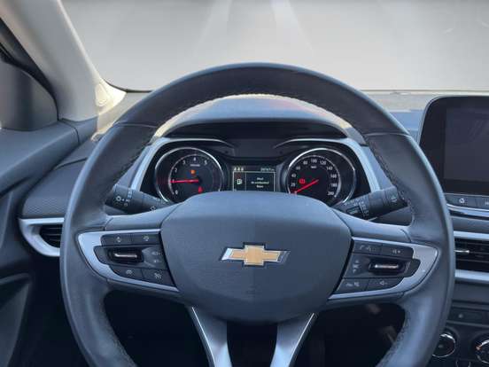 CHEVROLET-TRACKER-2023