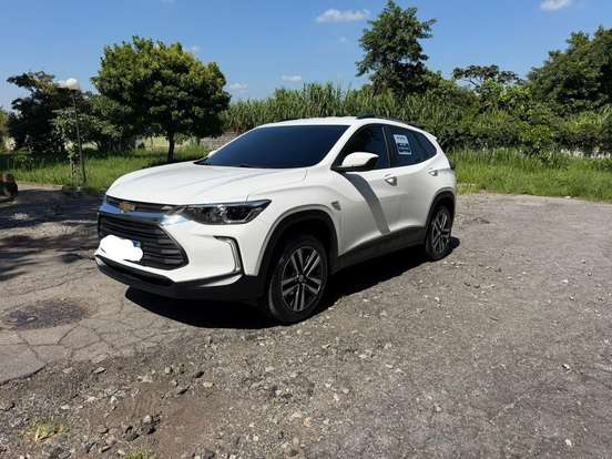 CHEVROLET-TRACKER-2024