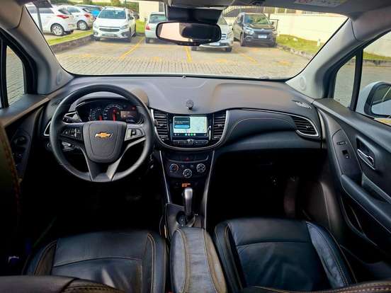 CHEVROLET-TRACKER-2018