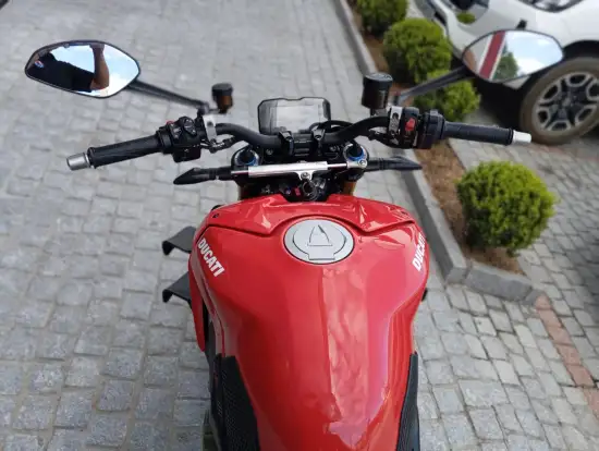 DUCATI-STREETFIGHTER V4 S-2022