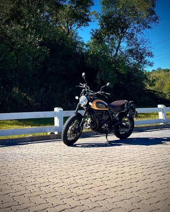 DUCATI SCRAMBLER CLASSIC 