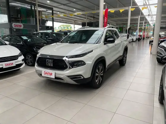 FIAT TORO 2.0 16V TURBO DIESEL VOLCANO 4WD AT9 FIAT TORO 2.0 16V TURBO DIESEL VOLCANO 4WD AT9