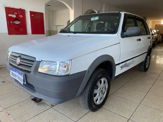 FIAT UNO 1.0 MPI MILLE WAY ECONOMY 8V FLEX 4P MANUAL FIAT UNO 1.0 MPI MILLE WAY ECONOMY 8V FLEX 4P MANUAL