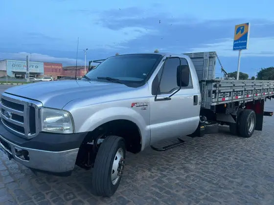 FORD F-4000 2.8 ISF DIESEL 4X4 MANUAL FORD F-4000 2.8 ISF DIESEL 4X4 MANUAL