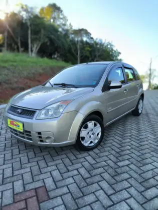 FORD FIESTA 1.0 MPI CLASS HATCH 8V FLEX 4P MANUAL FORD FIESTA 1.0 MPI CLASS HATCH 8V FLEX 4P MANUAL