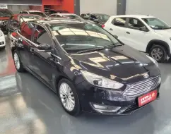 FORD FOCUS 2.0 TITANIUM PLUS 16V FLEX 4P POWERSHIFT FORD FOCUS 2.0 TITANIUM PLUS 16V FLEX 4P POWERSHIFT