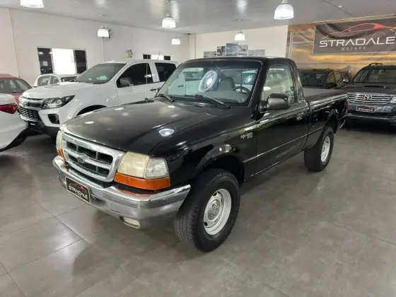 FORD RANGER 4.0 XLT 4X2 CS V6 12V GASOLINA 2P MANUAL FORD RANGER 4.0 XLT 4X2 CS V6 12V GASOLINA 2P MANUAL