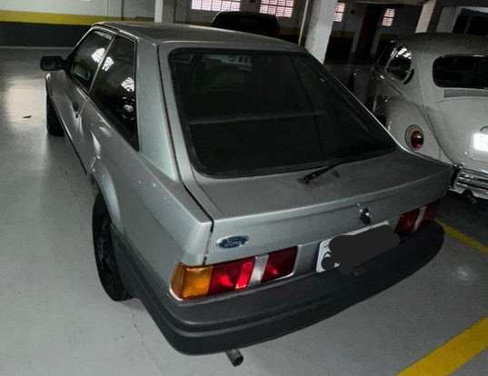 FORD-ESCORT-1989