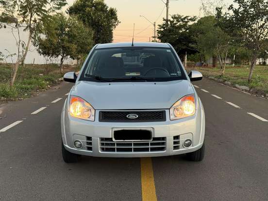 FORD-FIESTA-2009