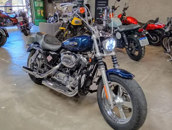 HARLEY-DAVIDSON SPORTSTER 1200 CUSTOM 