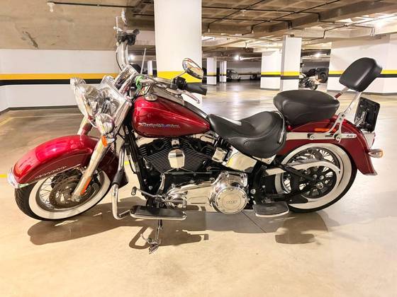 HARLEY-DAVIDSON SOFTAIL DELUXE 