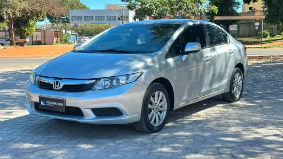 HONDA CIVIC 1.8 LXL 16V FLEX 4P AUTOMÁTICO HONDA CIVIC 1.8 LXL 16V FLEX 4P AUTOMÁTICO