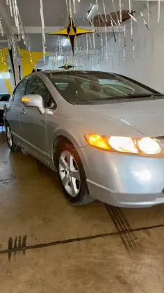 HONDA CIVIC 1.8 LXS 16V FLEX 4P AUTOMÁTICO HONDA CIVIC 1.8 LXS 16V FLEX 4P AUTOMÁTICO