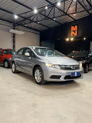 HONDA CIVIC 1.8 LXS 16V FLEX 4P AUTOMÁTICO HONDA CIVIC 1.8 LXS 16V FLEX 4P AUTOMÁTICO