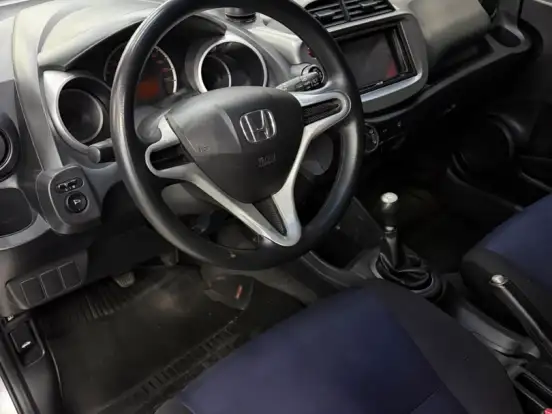 HONDA-FIT-1.4 DX 16V FLEX 4P MANUAL HONDA-FIT-2013