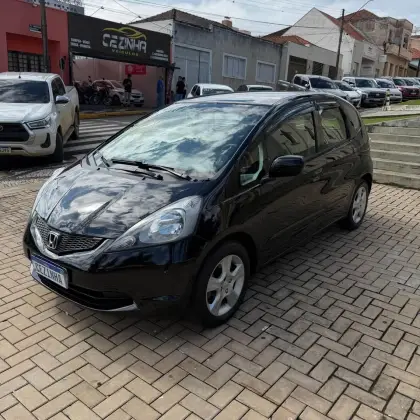 HONDA FIT 1.4 LX 16V FLEX 4P MANUAL HONDA FIT 1.4 LX 16V FLEX 4P MANUAL