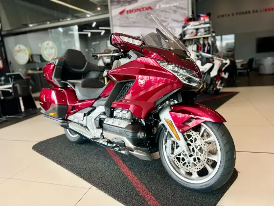 HONDA GL 1800 GOLD WING TOUR HONDA GL 1800 GOLD WING TOUR