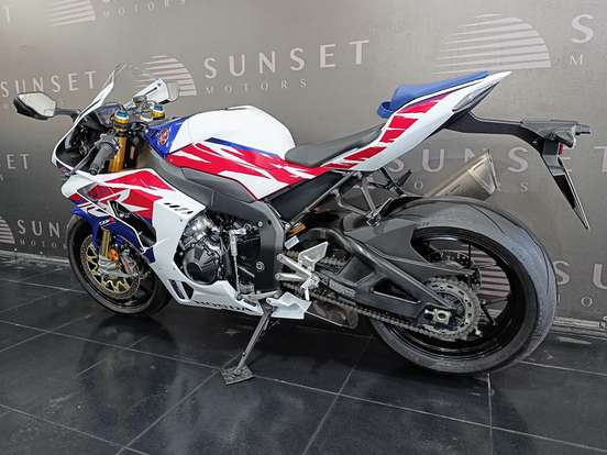 HONDA-CBR 1000RR-R FIREBLADE SP HONDA-CBR 1000RR-R FIREBLADE SP-2023