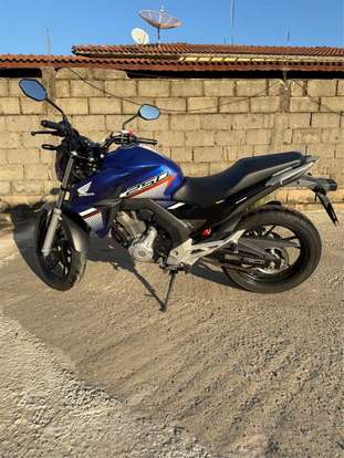 HONDA-CB TWISTER-2022