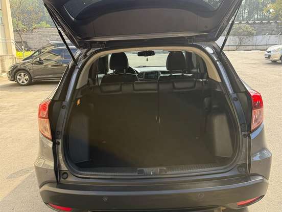 HONDA-HR-V-1.8 16V FLEX TOURING 4P AUTOMÁTICO HONDA-HR-V-2017
