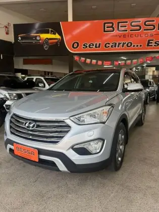 HYUNDAI GRAND SANTA FÉ 3.3 MPFI V6 4WD GASOLINA 4P AUTOMÁTICO HYUNDAI GRAND SANTA FÉ 3.3 MPFI V6 4WD GASOLINA 4P AUTOMÁTICO