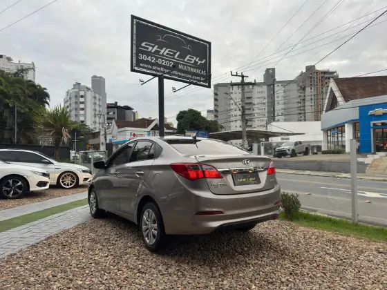 HYUNDAI HB20S 1.6 COMFORT STYLE 16V FLEX 4P AUTOMÁTICO